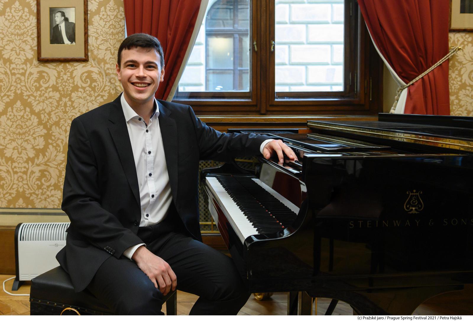 Pianofestival - Giovedì 20 Luglio 20:30  - Convento di S. Francesco - Casanova di Carinola 
